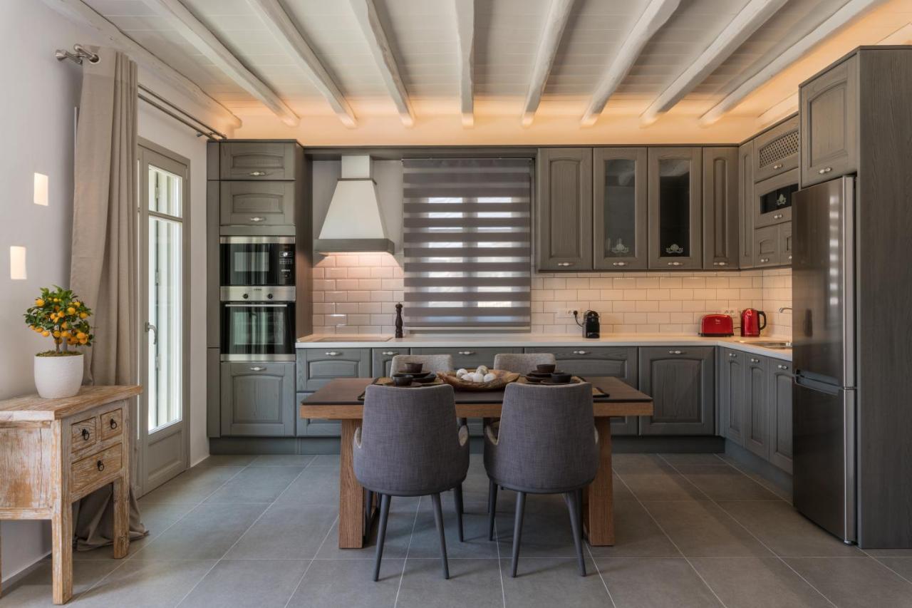 Mykonos Ag Villas In Ftelia Beach Bagian luar foto
