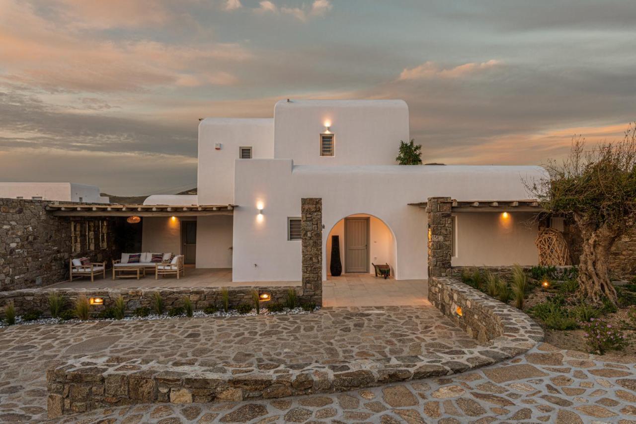 Mykonos Ag Villas In Ftelia Beach Bagian luar foto