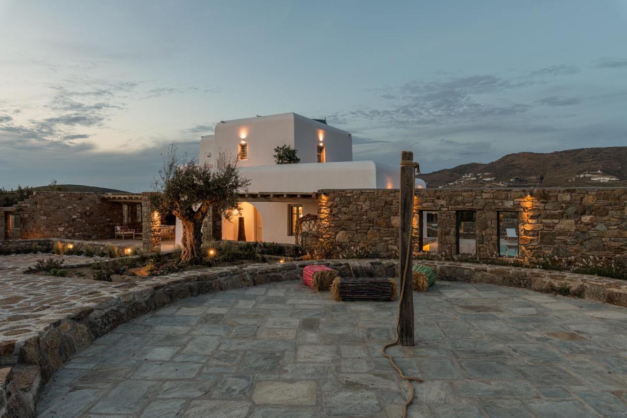 Mykonos Ag Villas In Ftelia Beach Bagian luar foto