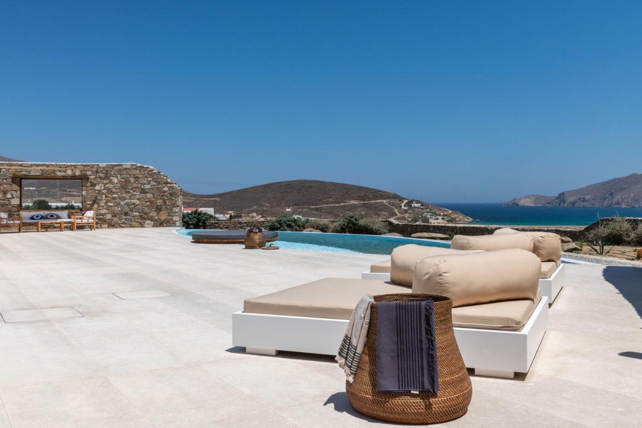 Mykonos Ag Villas In Ftelia Beach Bagian luar foto